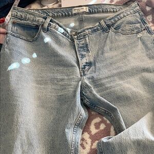 Abercrombie & Fitch “The Dad”High Rise Jeans